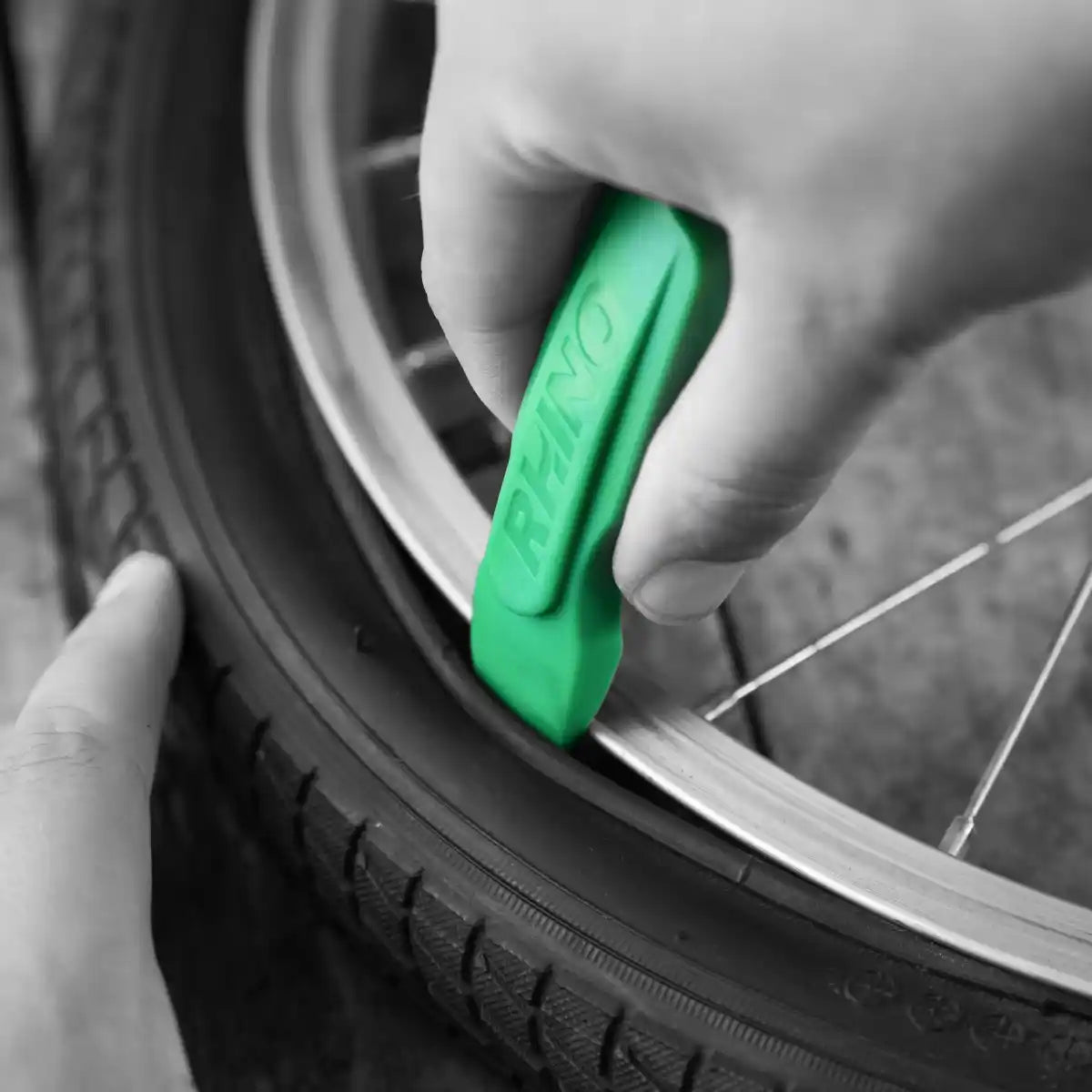 Camera d'aria bici da strada 27.5x2.00 > 2.40 valvola schrader 40mm