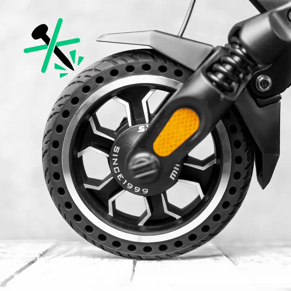 Pneumatico pieno antiforatura 8,5 pollici